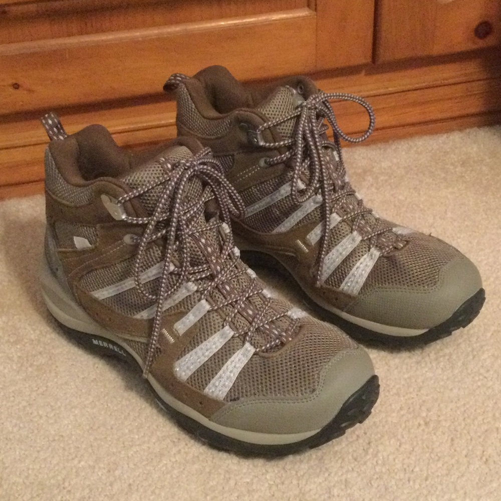 Merrell waterproof hiking boots * woman’s sz 10